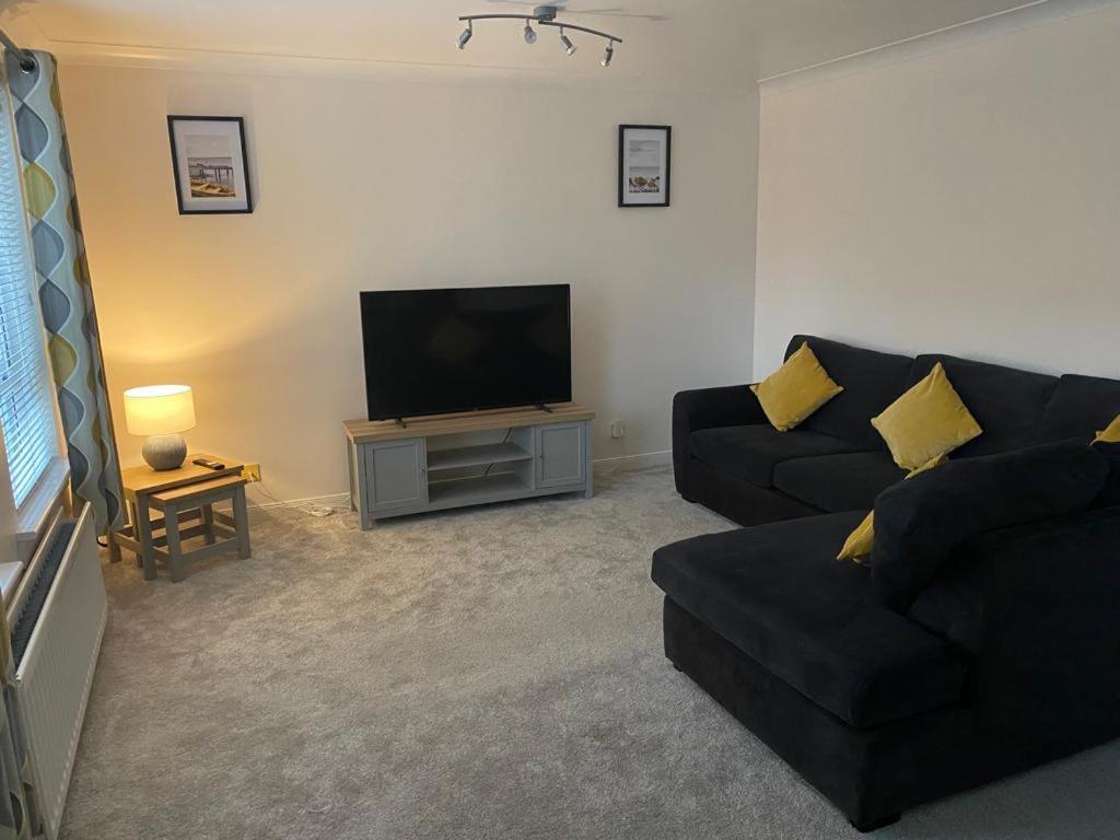 דירות ברוטי פרי Great Location, Large 1 Bed Flat With Parking מראה חיצוני תמונה