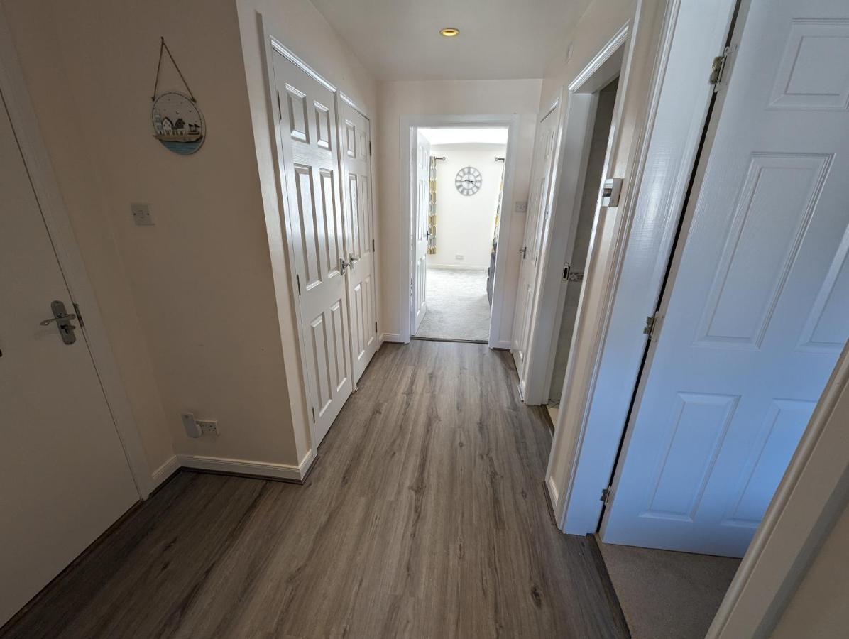 דירות ברוטי פרי Great Location, Large 1 Bed Flat With Parking מראה חיצוני תמונה
